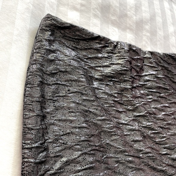 BCBGeneration | Metallic Mini Skirt | XXS - Picture 6 of 7